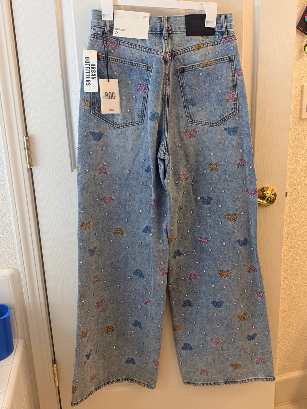 BDG Light Blue Wide-Leg Jeans with Embroidered Butterflies never warn - Picture 2 of 4